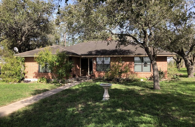 Four bedroom country home that is Great for Family Reunions or a Quiet Retreat.