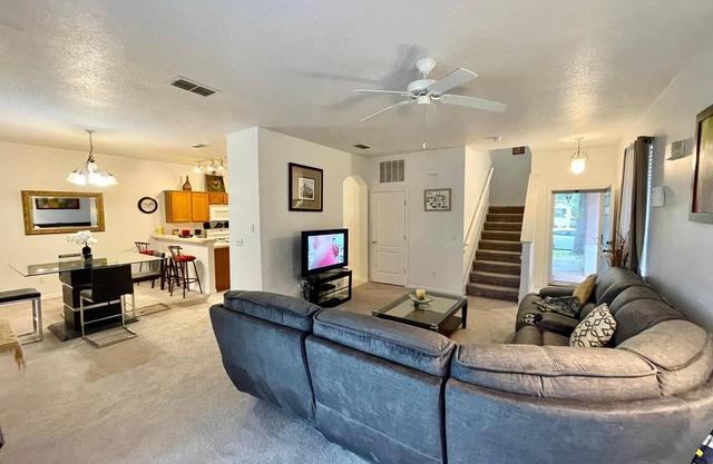 Four Bedroom Pool Home -- 303 EP Four Bedroom Pool Home