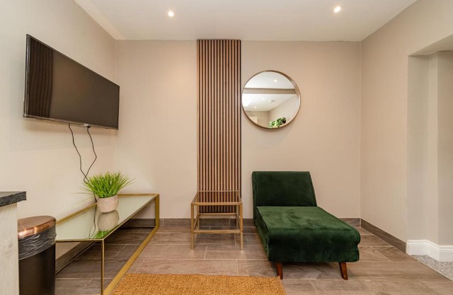 Four bedroom Town House next to Brighton Station SV