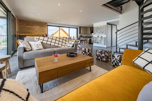 Four-bedroom triplex in Albiez-Montrond