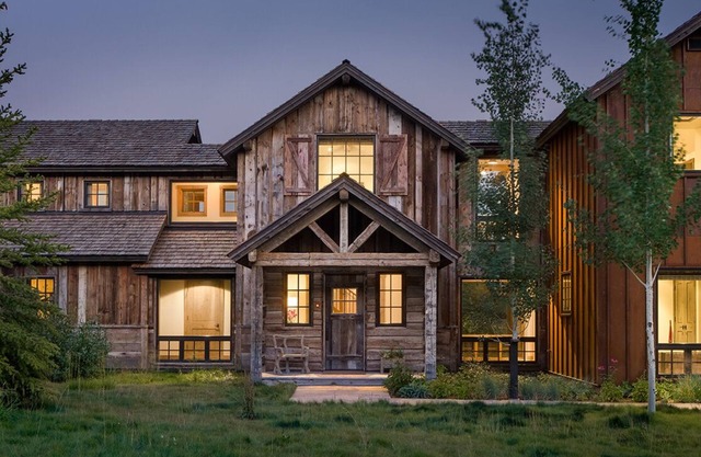 Four Bedroom with Mountain Views