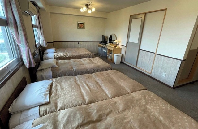 Four beds nonsmoking 4 beds / Fuji Shizuoka