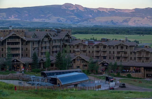 Ski Nouvel An 12/26 / 20-1 / 2/21: Four Seasons Resort Jackson