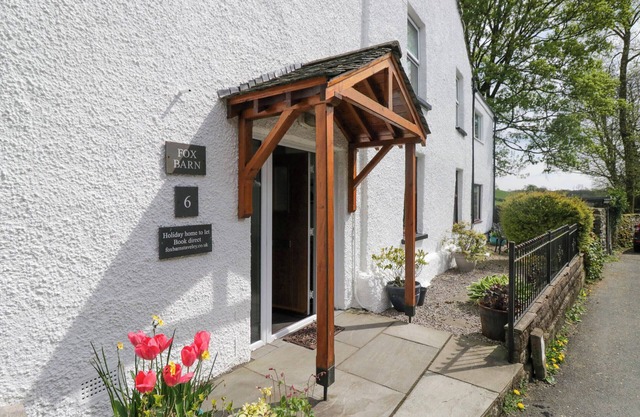 FOX BARN, pet friendly, character holiday cottage in Staveley