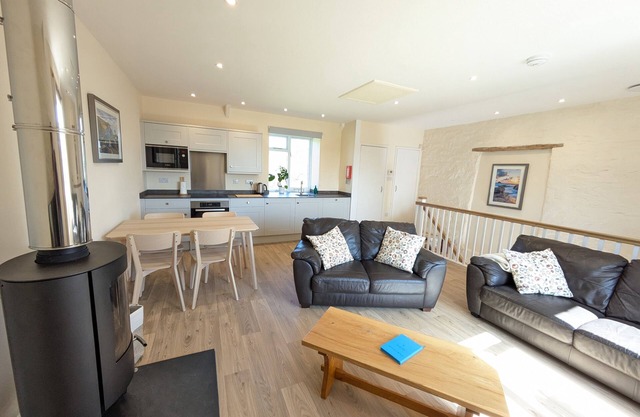 4 * location, séjour à la ferme chalet. 4 personnes