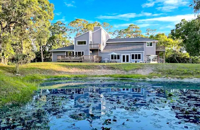 Fox Ranch Estate on 2. 5 Acres in Jupiter, Game Room, Perfect for large groups