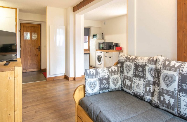 Bel appartement rénové · Balcon · Proche pistes et commerces · Casier à ski
