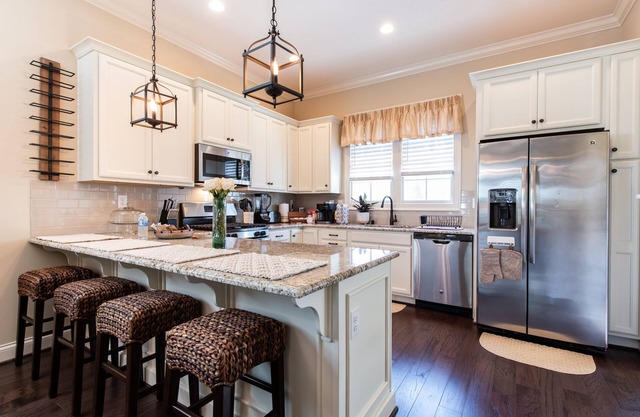 ❤️Stay at Peppermint Cottage in Norton Commons - Walk to shop, eat & play!