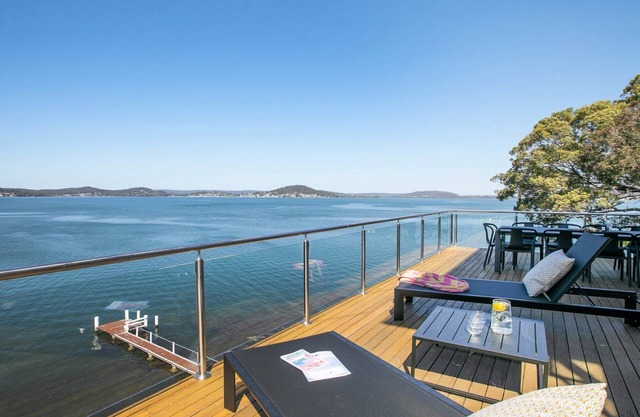 Waterfront, pool & private jetty
