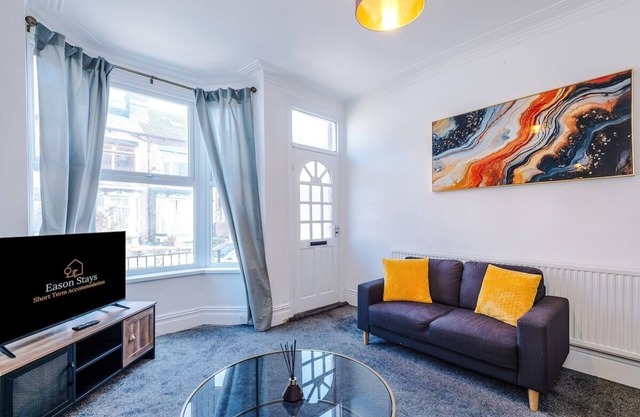 Free Parking | Pool Table | Stylish