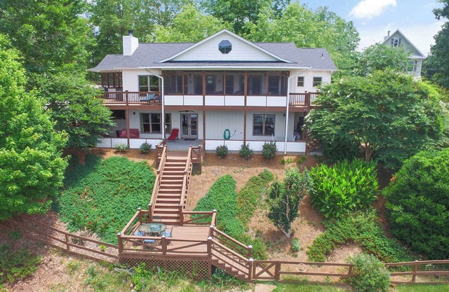 Free the Happy - Find your Happy Place at Free the Happy at Smith Lake