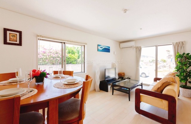 Une maison privée située à 3 minutes à pied de la plage d’Okinawa.WiFi gratuit complet, animal OK.