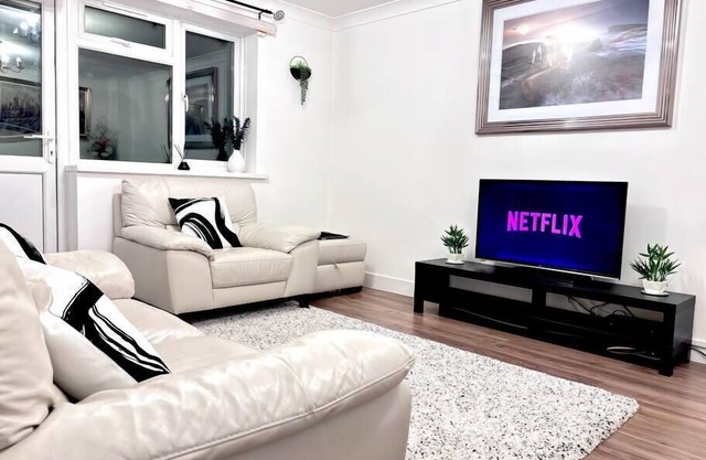 FreeParking | Work&Leisure | Sleeps 5 | MK Centre