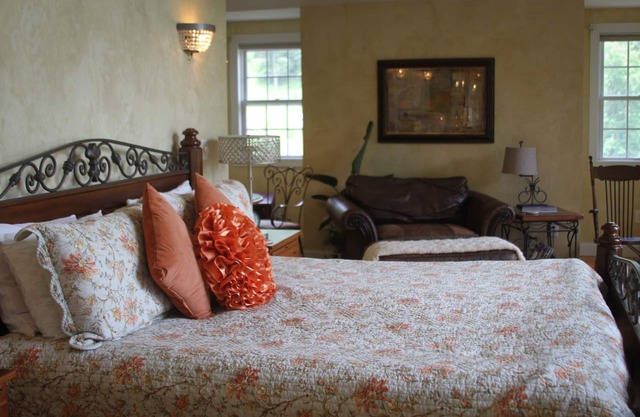 "French Country Barn Loft" Escapade luxueuse Couple sur la nouvelle rivière