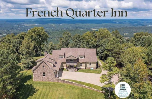 French Quarter - New Orleans Charm in the Mountain
