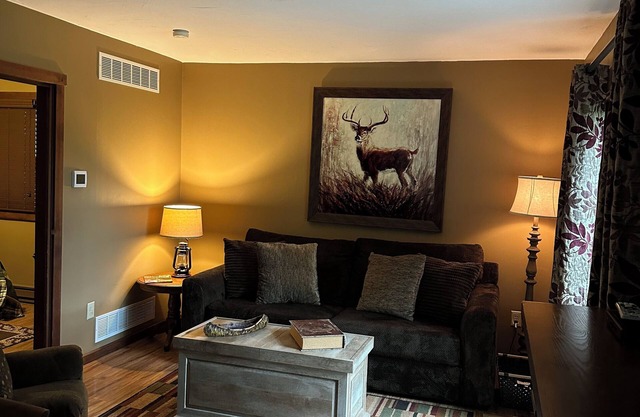 Friendly Fawn sleeps 4, or rent all 4 for 20. Horseback riding across the Rd!