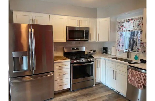Friendly Ferndale Townhome