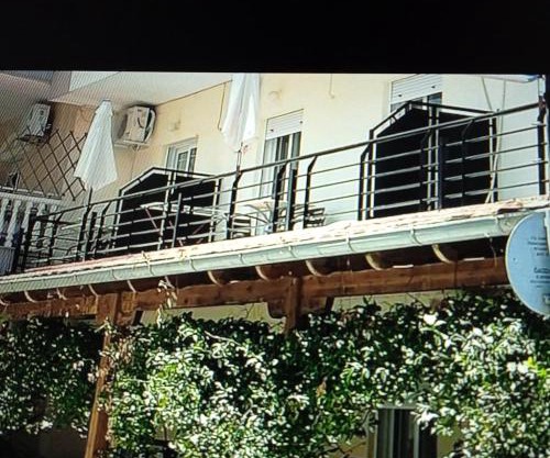 Frini Apartments and Studios