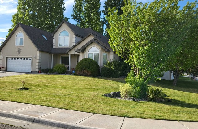 Elegant full basement close to Grand Teton and Yellowstone Park