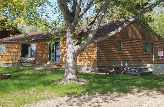 Full Home on Lake, premières 2 nuits 700 $, puis 110 $ / nuit par la suite!
