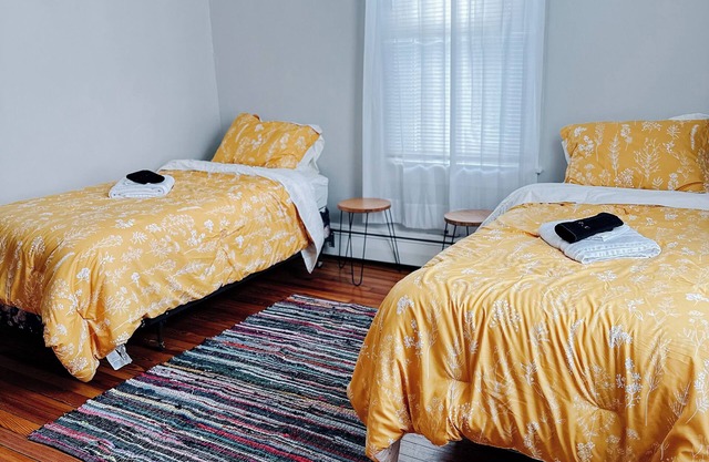 Full home near C&O! Perfect for bikers or families!