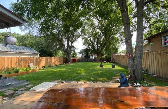 Full House with Big Garden for Rent- Pets Welcome