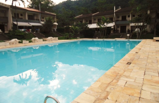 CONDOMINIUM PLEIN LOISIR 4 PISCINES, 5 CARRÉS, CANTINE, TERRAIN DE TERRAIN.