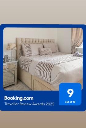 Fullers Modern and Stylish Room