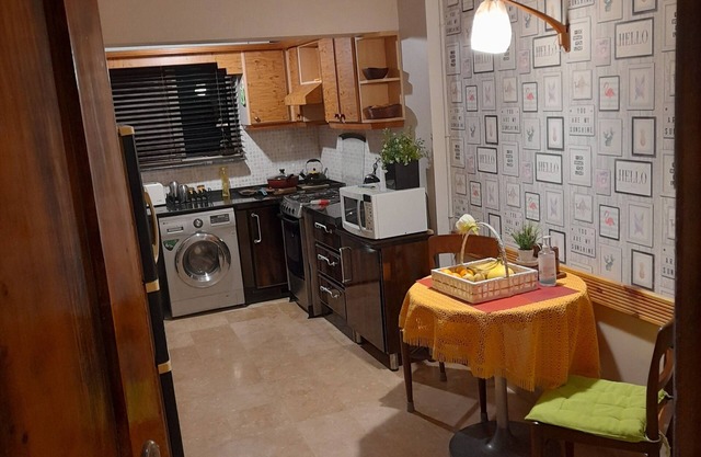 Fully equipped 1 bed independent apartment