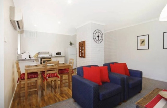 Fully equipped apartment just 500m from the town centre