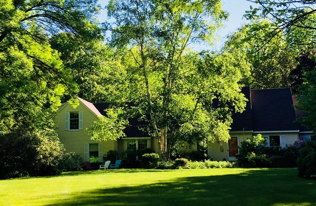 Appartement Exécutif / Jardin Entièrement Meublé À Falmouth, Maine