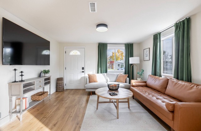 Fully remodeled gem with hot tub & perfect proximity