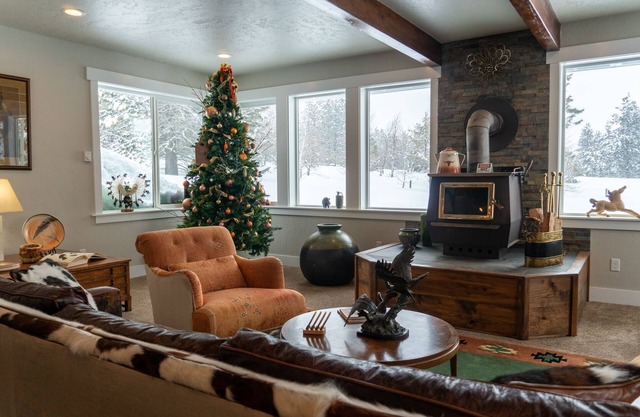 Fully remodeled historic Gem See Prop ID:2252490 for Guest Reviews