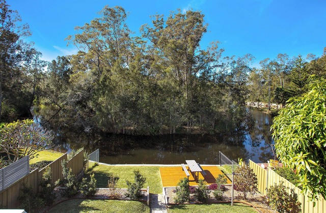 Fully renovated coastal retreat- beach escape