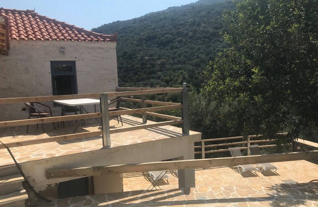 Maison entièrement rénovée dans village classé