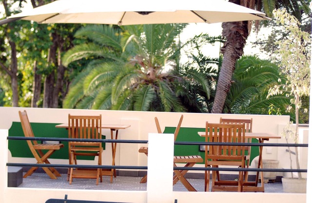COSY VILLA 1 Km SEA/ CITY, FULL ÉQUIP, WIFI GARAGE GARDEN HOBBY ROOM (AL40247)