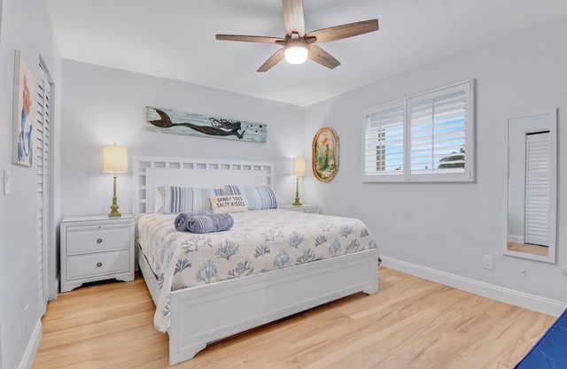 Funshine Pointe Capri - Newly Renovated - Intercoastal Views