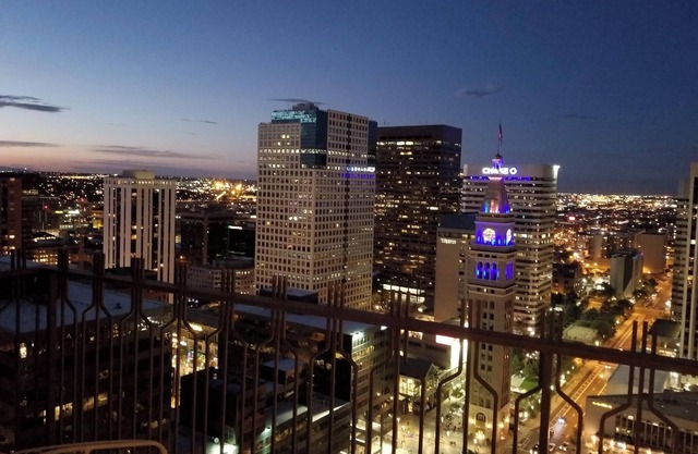 Furnished 1-bedroom condo with WiFi, fitness room in delightful Denver
