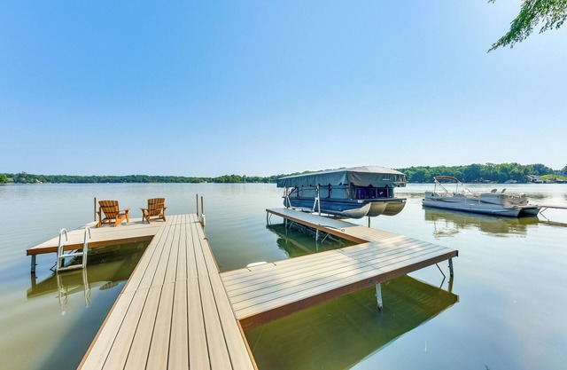 Furnished Deck w/ Views: Mukwonago Lake House!