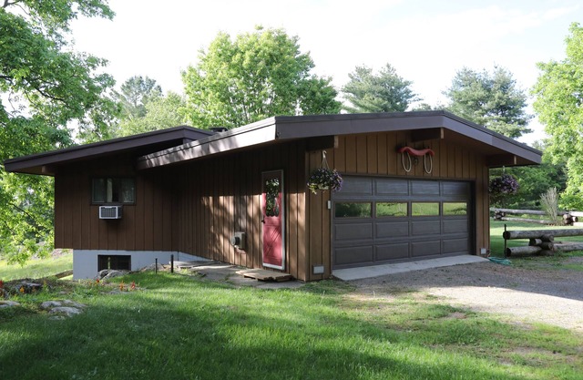 Furnished Remote Work Dream near Albany