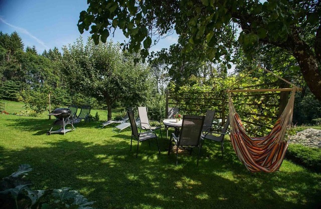 Gästehaus Reischl: ¡su apartamento de vacaciones en el bosque bávaro para sentirse bien!