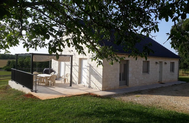Gîte à la campagne. Animaux acceptés venez même avec votre cheval.