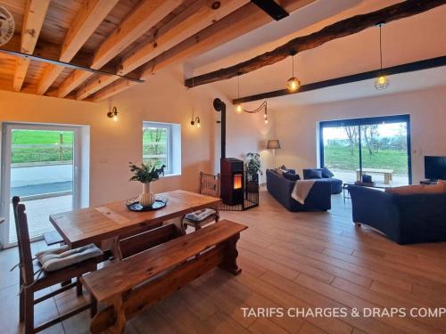 Gîte Chaleureux 8 Pers. avec Animaux Admis - FR-1-496-343