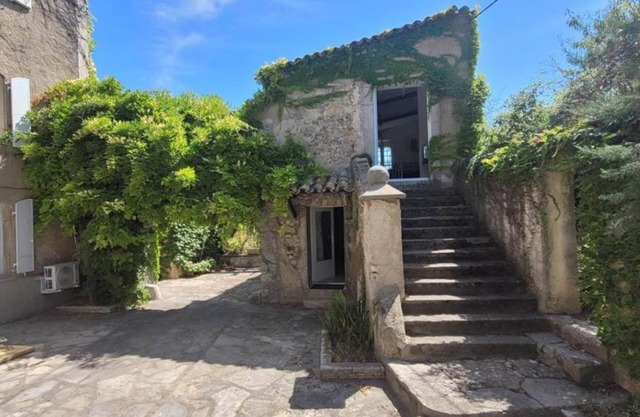 Gite dans domaine du XVIIIème