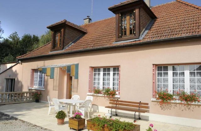 Gîte Saint-Remy-sous-Barbuise, 4 pièces, 6 personnes - FR-1-543-49