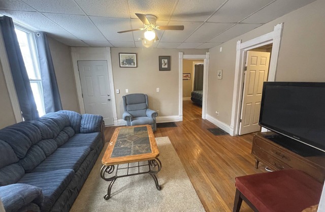 (G1) 3 bdrm near Syracuse University and Destiny Mall!