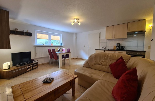 G2(3) Seestern 2-room-FeWo (50m², 2 pers.) right-souterrain - G2: FeWos and health Ostseebad