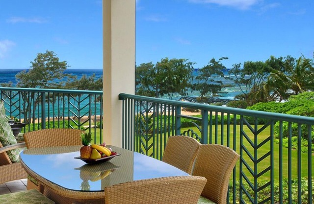 G301 - SUITE EXECUTIVE OCEAN VIEW / ** Piscine et restaurant du complexe hôtelier **