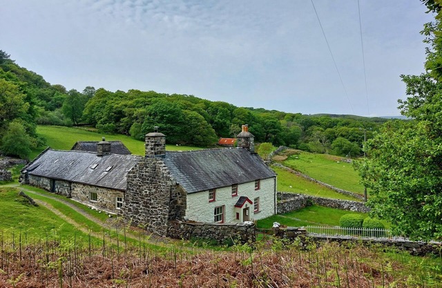 Gallestra a Rustic, Rural Retreat Farm House Nr Dolgellau Snowdonia