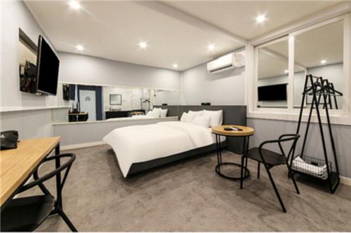 Gamdong Hotel